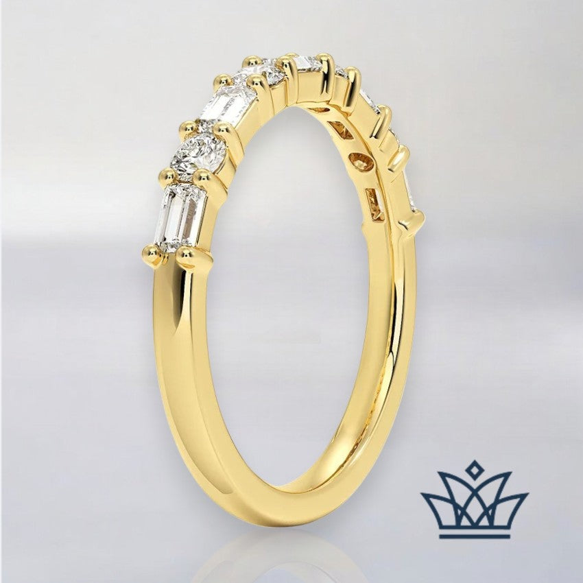 Suzanne-Regal Leone Diamond Ring