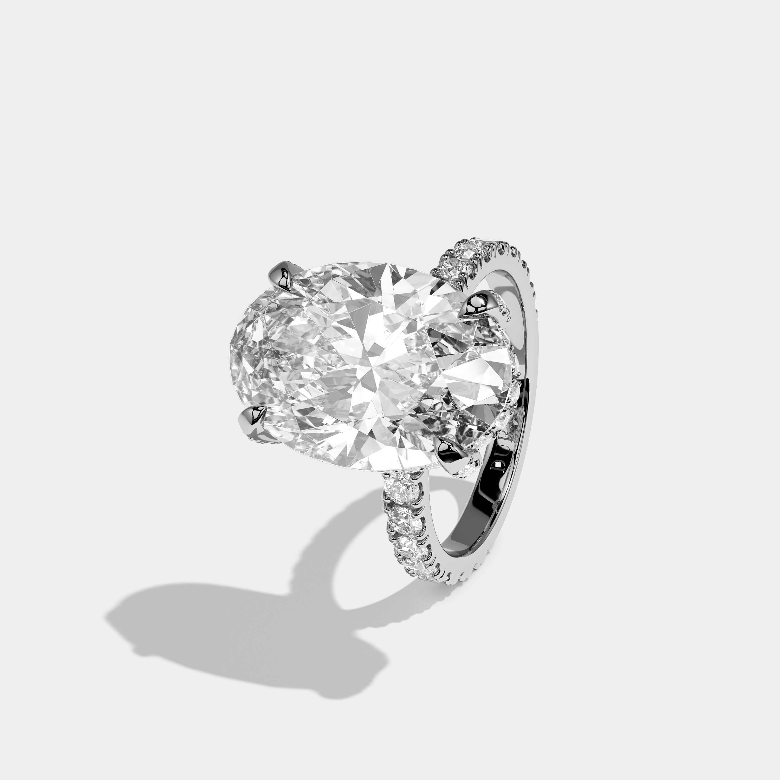 Aveline Étoile Diamond Oval Halo Engagement Ring 18K White Gold 12.00ct
