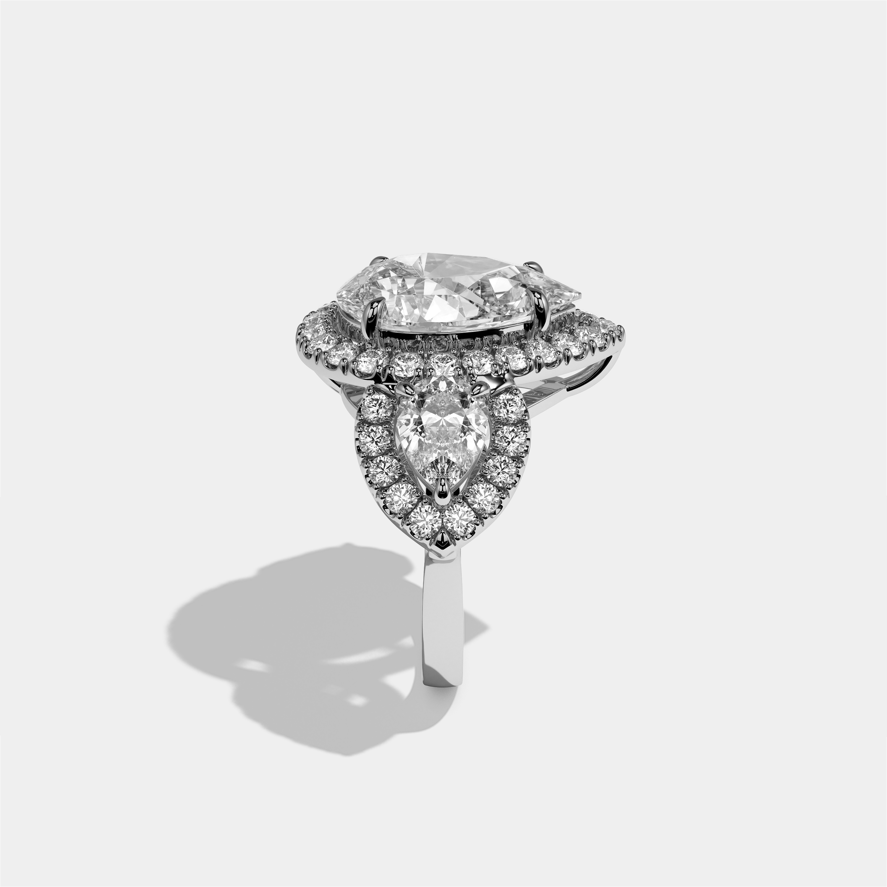 Dorothea Élégance Diamond Pear Halo Engagement Ring 18K White Gold 16.00ct
