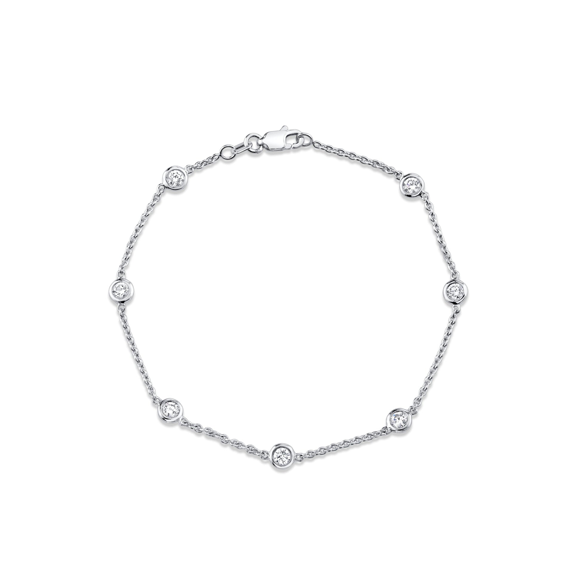 Precious Metal:18k White Gold;Total Carat Weight:0.7 CTW