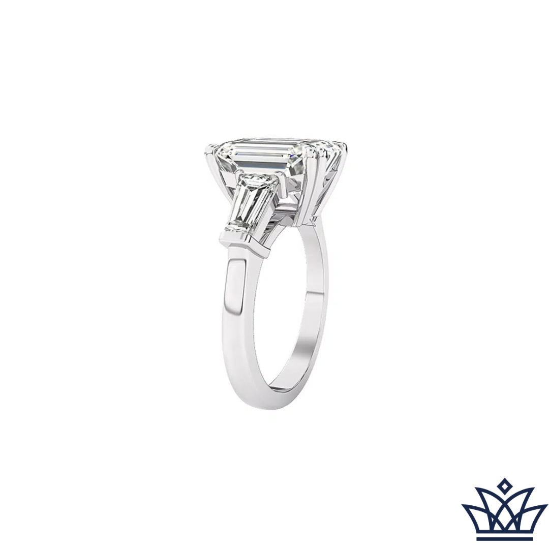 Emerald Cut Diamond With Baguette Side Stones