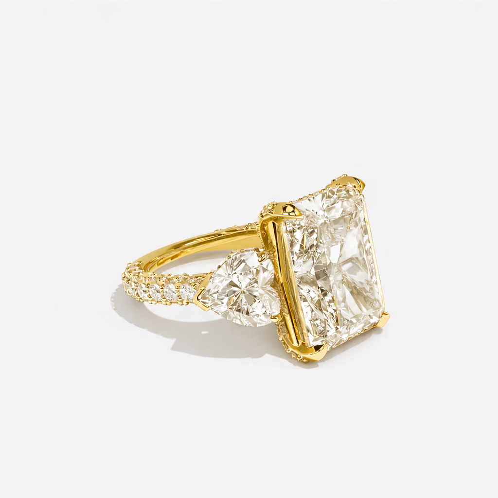 Chana Diamond Radiant Halo Ring