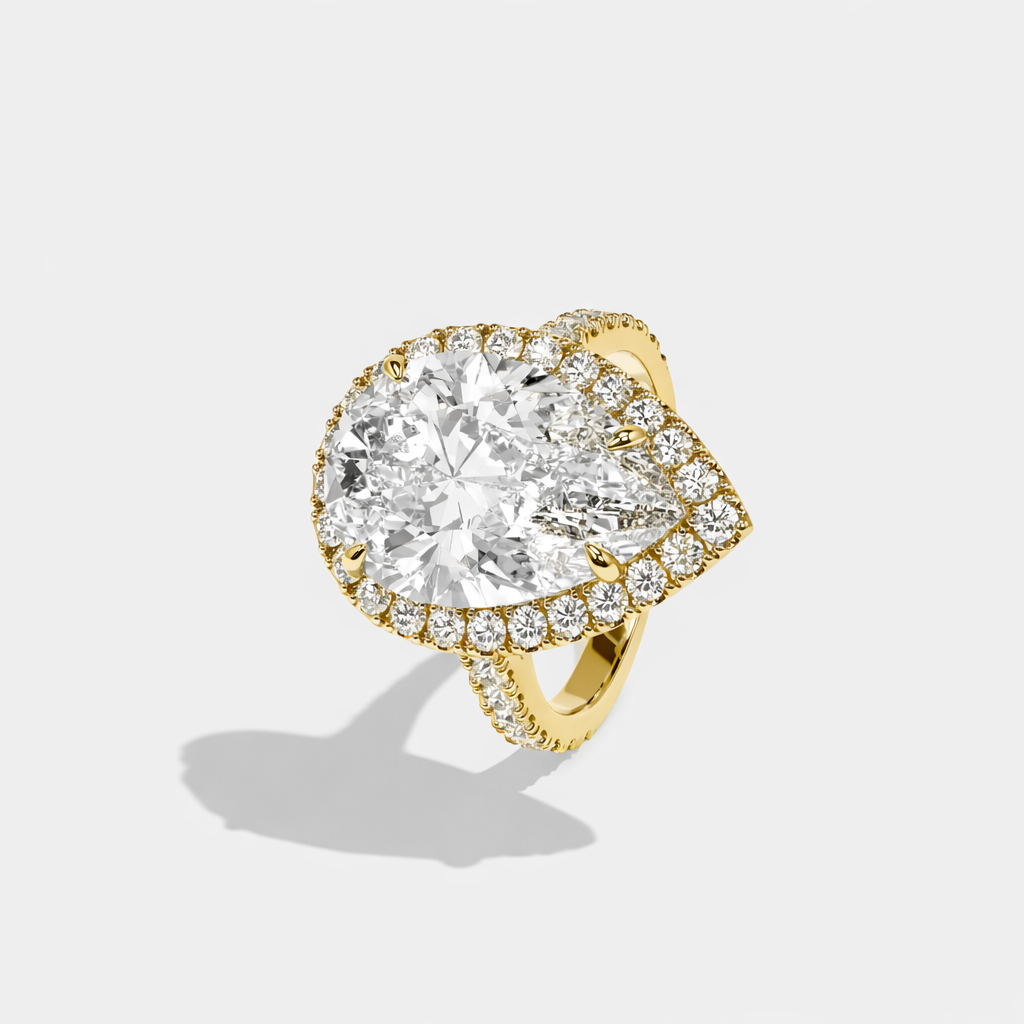 Majesté Éclat™ Pear Halo Ring