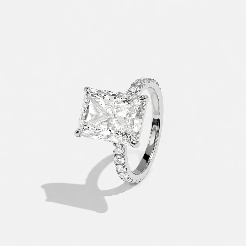 Radiant Aurelia™ Pavé Ring