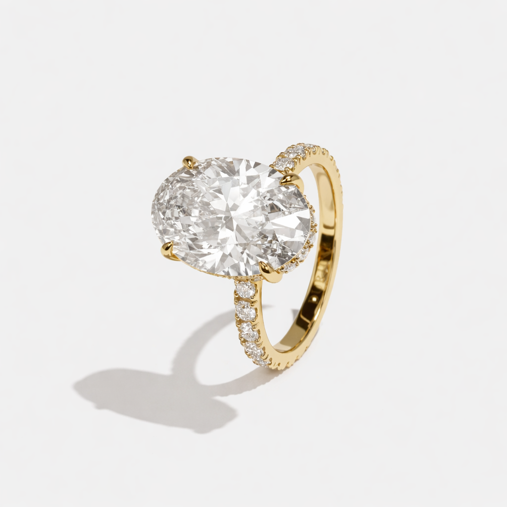 Auréole Oval Engagement Ring