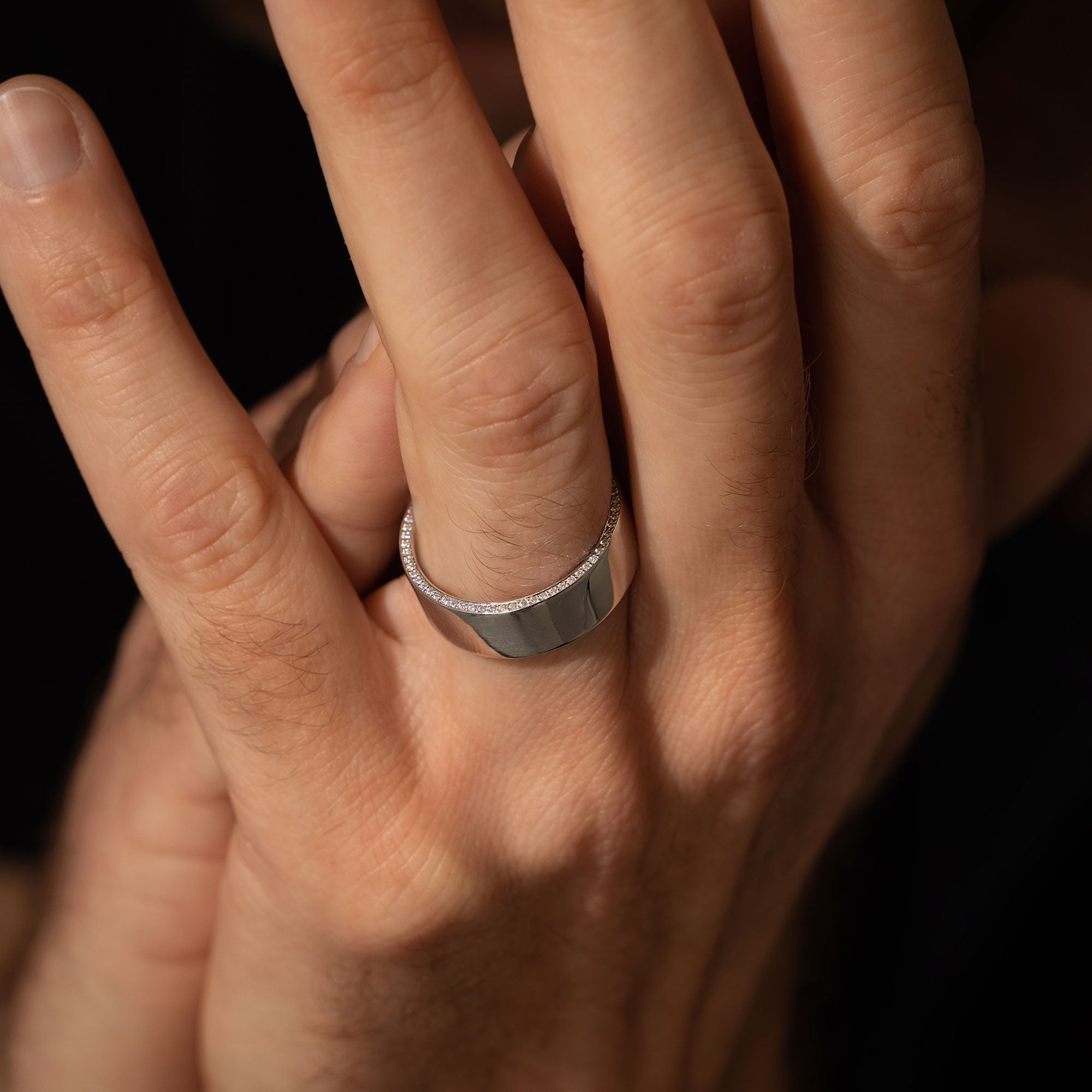 Hayden Flat 7.5mm Band