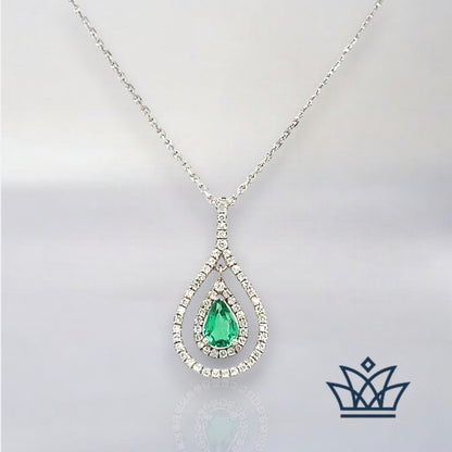 Chloé-Emerald Enchantment Pendan